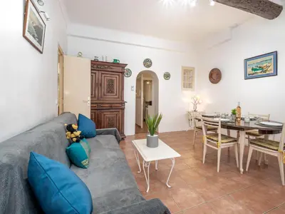 Coin salon dans l'établissement Apartment Rue de la Pompe by Interhome
