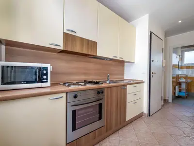 Cuisine ou kitchenette dans l'établissement Apartment La Bouée-1 by Interhome