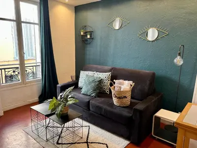 Coin salon dans l'établissement Studio vieil Antibes