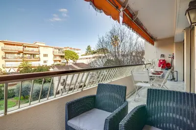 Balcon ou terrasse dans l'établissement Superb 1 bedroom appartement - close to Croisette
