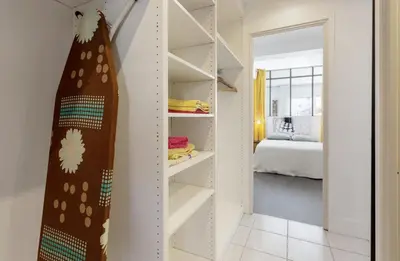 Un ou plusieurs lits dans un hébergement de l'établissement CANNES Festival Films Center, with 2 bedrooms and balcony