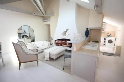 Cuisine ou kitchenette dans l'établissement carré d'or rue d'ANTIBES à quelques pas du palais des Festivals