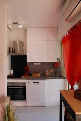 Cuisine ou kitchenette dans l'établissement Studio - Juan les pins - proximité plages