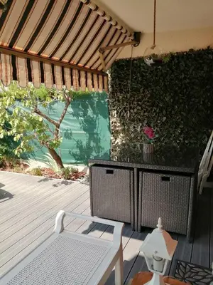 Balcon ou terrasse dans l'établissement Studio - Juan les pins - proximité plages