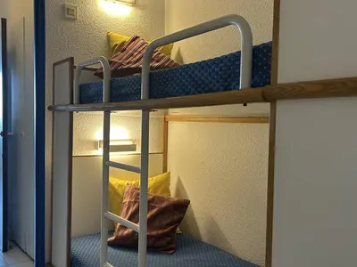 Un ou plusieurs lits superposés dans un hébergement de l'établissement Studio à Villeneuve-Loubet Plage avec Parking Privé, 2/4 Couchages - FR-1-252A-6
