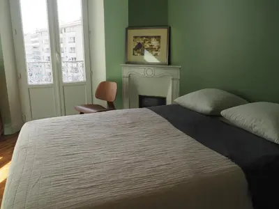 Plan de l'établissement GRAND TROIS PIECES QUARTIER CROISETTE