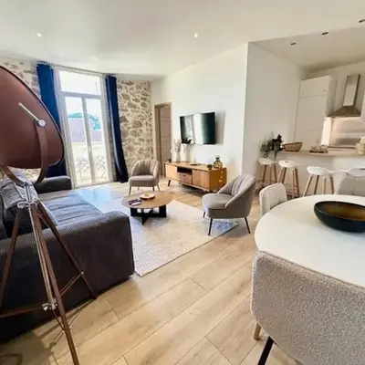 MAGNIFIQUE 3 P AVEC BALCON VUE PROXIMITE PLAGE