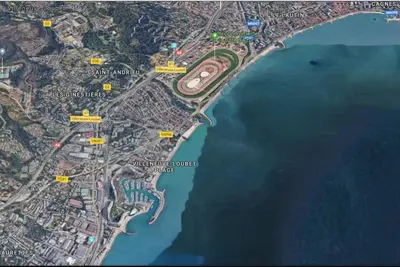 Vue générale sur la mer ou vue sur la mer prise depuis l'appartement