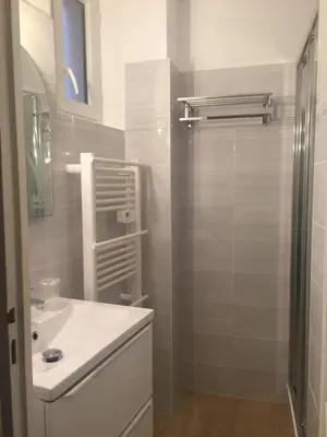 Salle de bains dans l'établissement 6 rue de la tourraque