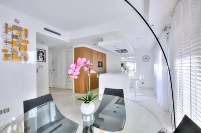 Coin salon dans l'établissement REF 1147 - Cannes Center - Apartment for rent
