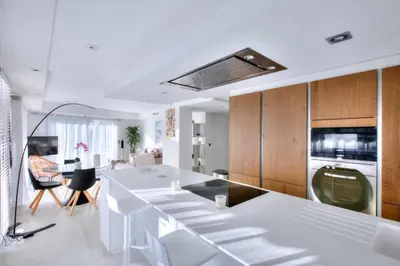 Télévision ou salle de divertissement dans l'établissement REF 1147 - Cannes Center - Apartment for rent