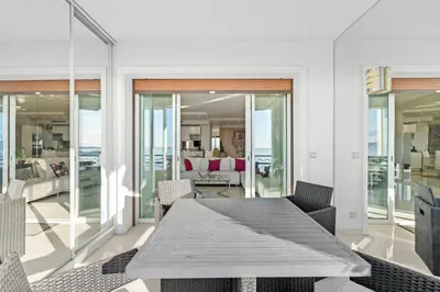 Plan de l'établissement REF 1181 - Cannes Croisette - Sea view apartment for rent