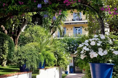 Jardin de l'établissement Hôtel de Provence