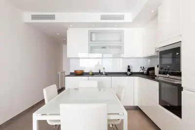 Cuisine ou kitchenette dans l'établissement On la Croisette: luxe 2 bedrooms/ 2 baths