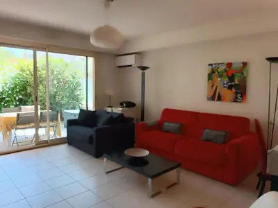 Coin salon dans l'établissement Villa Salammbo