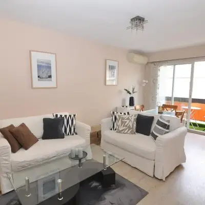 Cosy One-Bedroom Apartment -StayInAntibes- Le Cosy