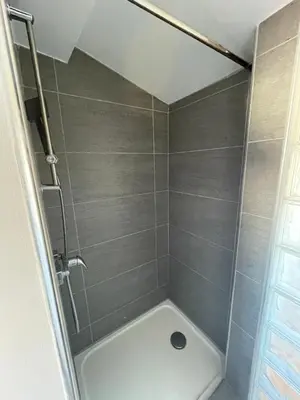 Salle de bains dans l'établissement Magnifique Duplex Vieil Antibes