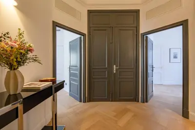 Plan de l'établissement La Guitare 23 - Large modern studio with balcony in center of Cannes, just behind Grand Hotel