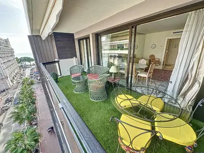 Balcon ou terrasse dans l'établissement Luxury 1 bedroom Jardins Croisette 5 mins Croisette 265