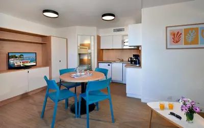 Cuisine ou kitchenette dans l'établissement Residence Residéal Antibes