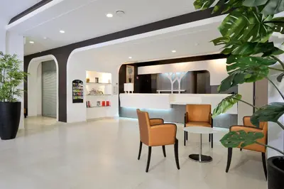 Cuisine ou kitchenette dans l'établissement Résidence Residéal Premium Cannes
