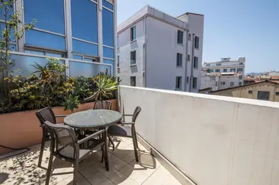 Balcon ou terrasse dans l'établissement Cannes Croisette Prestige Apart'hotel