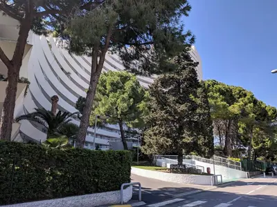 Plan de l'établissement French Riviera Condo 4 Rent in Marina Baie des Anges