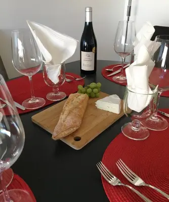 Boissons dans l'établissement French Riviera Condo 4 Rent in Marina Baie des Anges