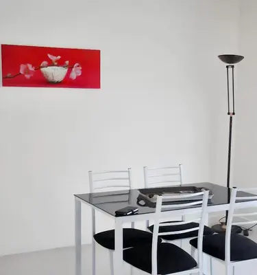 Plan de l'établissement Appartement charmant avec vue sur la mer au Cannet - 58 m²