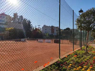 Tennis ou squash au sein de l'appartement ou à proximité