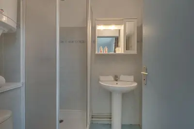 Salle de bains dans l'établissement City Résidence Sophia
