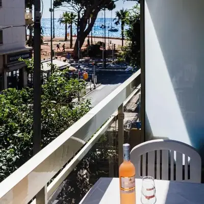 Spacieux logement en bord de mer