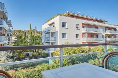 Balcon ou terrasse dans l'établissement Appart'hôtel Odalys City - Antibes Olympe