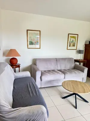 Coin salon dans l'établissement Spacious Luxury apt, 12 min walk to Croisette beach and Conf Centre