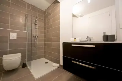 Salle de bains dans l'établissement Les jardins secrets