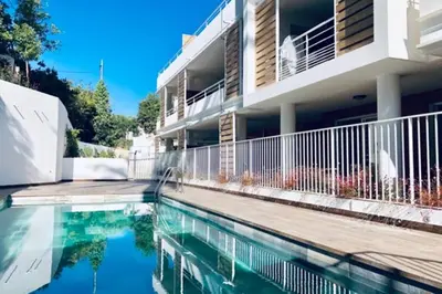Piscine de l'établissement Les jardins secrets ou située à proximité