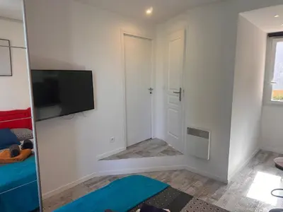 Télévision ou salle de divertissement dans l'établissement Studio and gallery