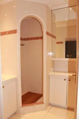 Salle de bains dans l'établissement La Villa Topi