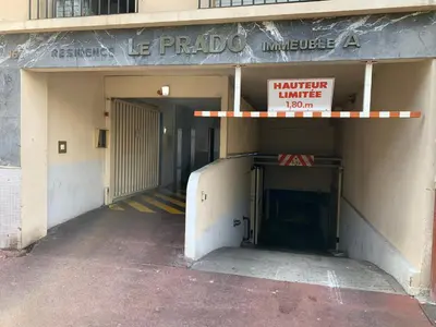 Plan de l'établissement Cosy apartment + secured PARKING