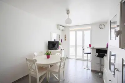 Cuisine ou kitchenette dans l'établissement LE SAPHYR