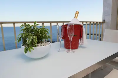 Boissons dans l'établissement Palm Beach Amazing view