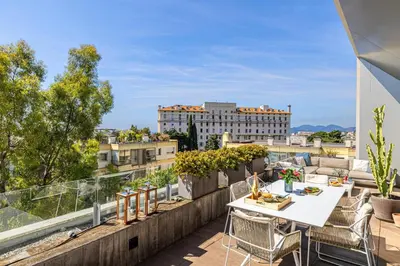 Balcon ou terrasse dans l'établissement LE BOREAL penthouse avec terrasse et vue panoramique spectaculaire sur la ville