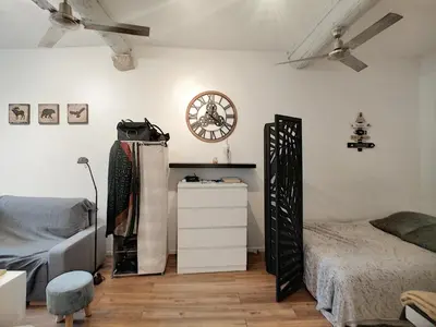 Un ou plusieurs lits dans un hébergement de l'établissement Magnifique studio coeur Vieil Antibes