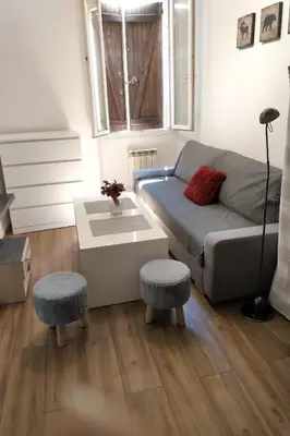 Coin salon dans l'établissement Magnifique studio coeur Vieil Antibes