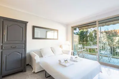 Balcon ou terrasse dans l'établissement Chez J-P - 100m beach 2-4pers terrace sea view pool garage