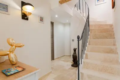 Plan de l'établissement MAISON PICASSO - Jacuzzi, vue, terrasse for 6