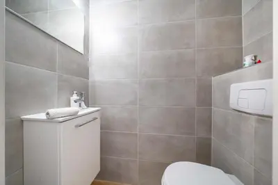 Salle de bains dans l'établissement Hello Côte d'Azur - Spacious apartment at a 5 min walk from the beach