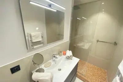 Salle de bains dans l'établissement Renovated 2 bedrooms - Boulevard de la Croisette