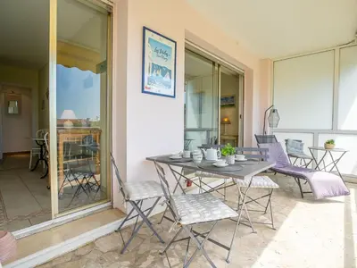 Balcon ou terrasse dans l'établissement Apartment Les Pervenches by Interhome