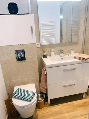 Salle de bains dans l'établissement Au cœur du vieil Antibes
